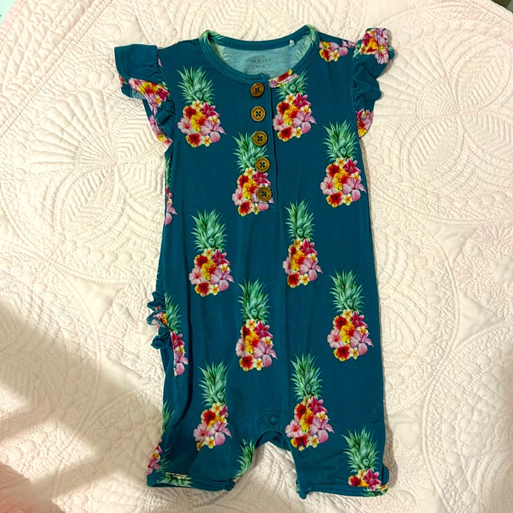 Posh peanut romper